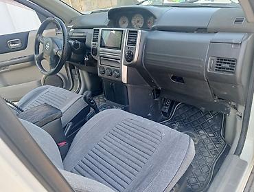 volkswagen автомат: Nissan X-Trail “Rider” paket, ağ rəngli SUV Xüsusiyyətlər: - Korpus — 9