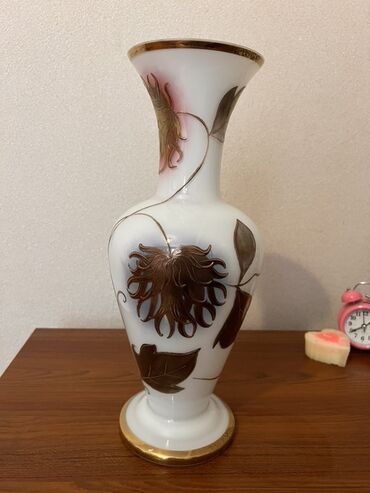 gul suyu: Bir vaza, Farfor