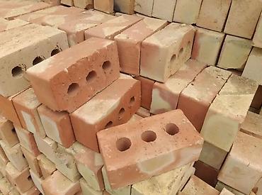Дом и сад: Пустотелый, дырчатый, Жженый кирпич, Полублок, 250×120×90 — 1