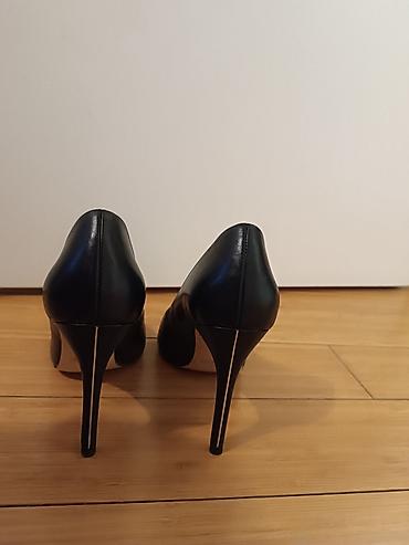 zara crne stikle: ZARA BASIC salonke – broj 37 - Klasične crne štikle sa špic vrhom - — 2