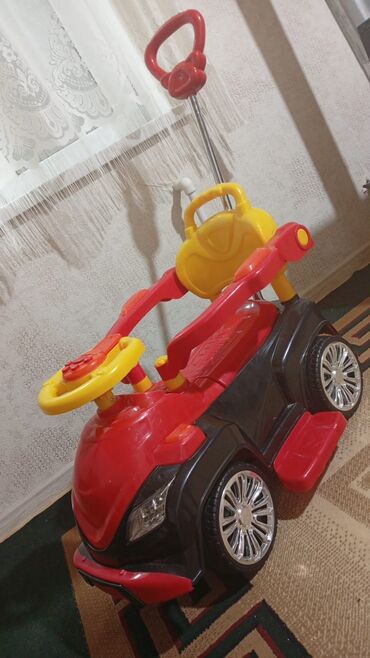 Gəzinti arabaları: Dilek…. Maşın 30 azn satilir tecili unvan mastaga. Yaxın metroya