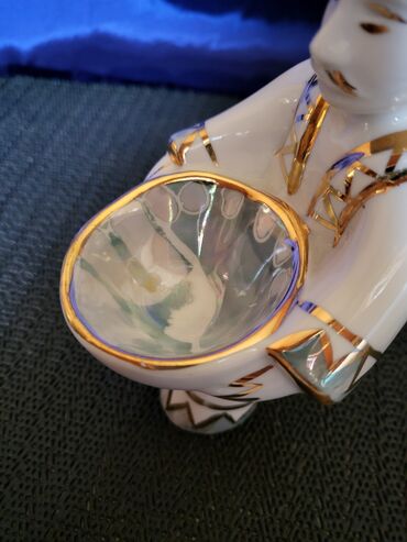 Figure: Figura,ili drzac nov za jaje cuvarkucu,Zajecar porcelan,rucno — 7