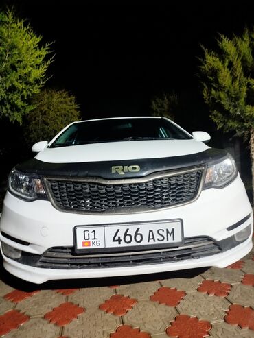 машины 300000: Kia Rio: 2015 г., 1.4 л, Механика, Бензин, Седан