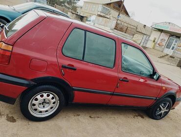 мониторы для авто: Volkswagen Golf: 1993 г., 1.6 л, Механика, Бензин, Седан