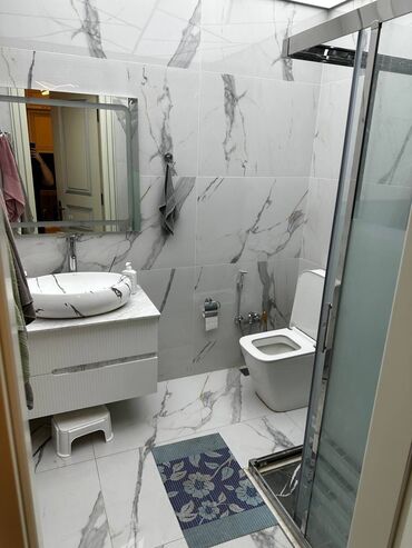 Uzunmüddətli kirayə mənzillər: Blue residence 8 noyabr pr nargile kafe ile uzbe uz yerlesir 9 — 15