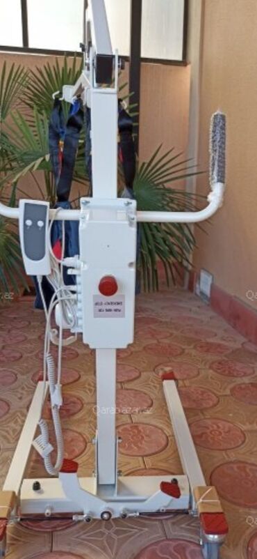 motorlu elil arabasi satilir: Motorlu əlil arabası çox rahat kompakt arabadır keyfiyyətli maldır heç