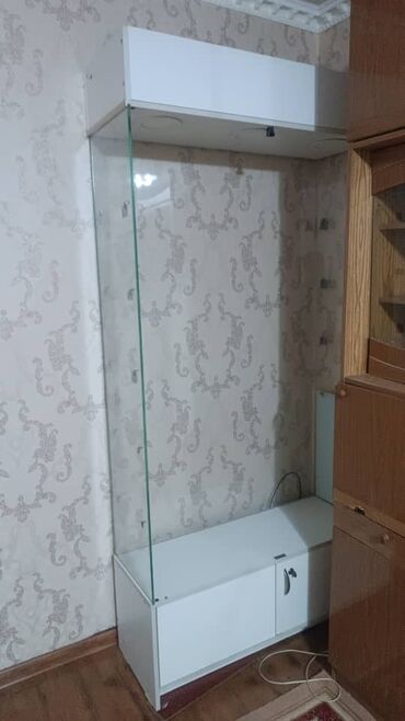 Шкафы: Сервант, ЛДСП