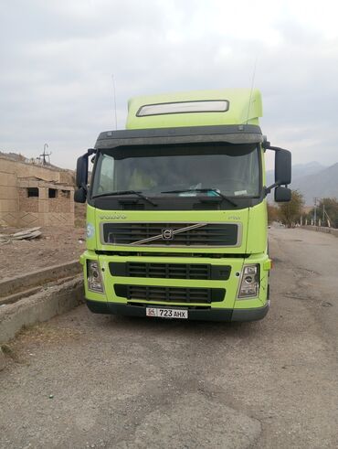 центр шины: Тягач, Volvo, Бортовой at lalafo.kg центр шины: Тягач, Volvo, Бортовой