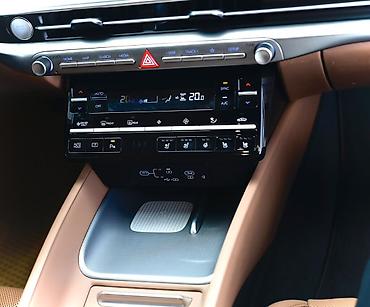 gra: Hyundai Grandeur: 2023 г., 1.6 л, Автомат, Гибрид, Седан — 2