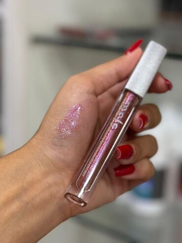 Çantalar: Qadın çanta dəsti - Dizayn: Şık və minimal xətlər; yumşaq formalar — 9