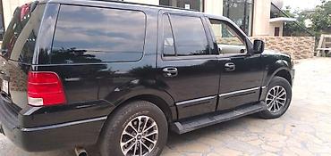 Ford: Ford Expedition SUV - Korpus: qara rəng, iri ölçülü kuzov, güclü və — 8