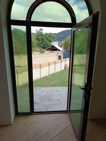 Həyət evləri və villaların satışı: 6 otaqlı, 167 kv. m, Kredit yoxdur, Orta təmir — 25