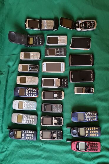 Ostali mobilni telefoni: Kolekcija starih mobilnih telefona – mešavina klasičnih modela iz — 5