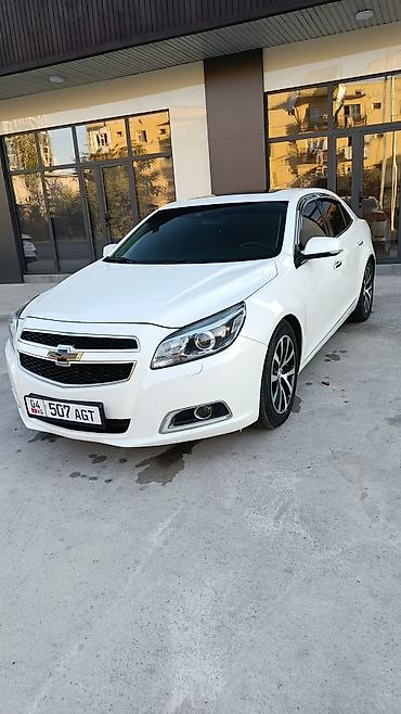 белый салон: Chevrolet Malibu: 2014 г., 2.4 л, Автомат, Газ, Седан — 2