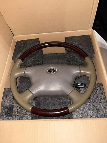 led свет: Рулевое колесо Toyota с вставками под дерево - Оригинальный руль — 1