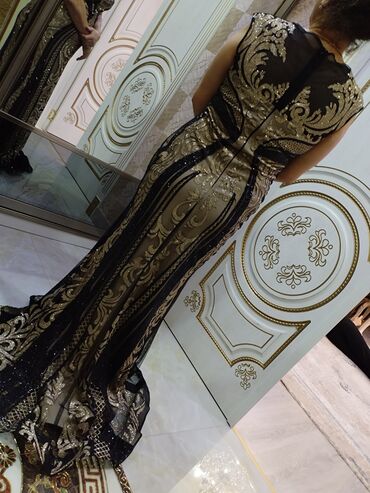 Ziyafət donları: Zərif axşam/gecə geyimi - Rənglər: qara və şampan/bej tonlarında - — 3