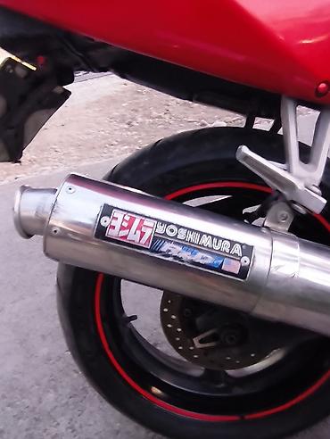 Мотоциклы: Спортивный мотоцикл Honda CBR (класс 600 куб.) в яркой красно‑черной — 5