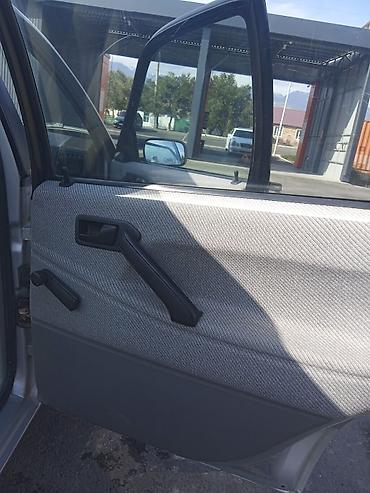 Volkswagen: Volkswagen Passat: 1988 г., 1.8 л, Механика, Бензин, Седан at lalafo.kg — 12 Volkswagen: Volkswagen Passat: 1988 г., 1.8 л, Механика, Бензин, Седан — 12