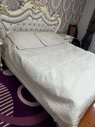 Ev və bağ: Yataq üçün Yeni Qaşlı rəng - Bej Yataq örtüyü, Ünvandan götürmə — 1