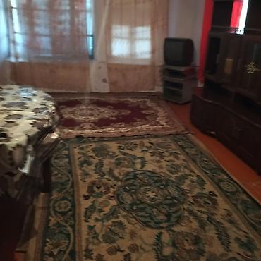 Köhnə üslublu mebel dəsti və ev əşyaları komplekti - Qonaq otağı üçün