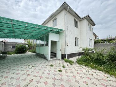 продажа домов в беловодске кыргызстан: 111 кв. м, 5 бөлмө, Эски ремонт