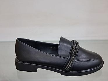 Ayaqqabılar: Məhsul: Kişi ayaqqabıları – klassik və gündəlik modellər - Rəng: qara — 50