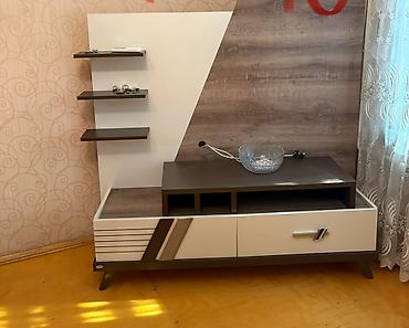 ev dekoru: Tv stend Qiymət: 100 AZN Yer: Qarayev, 4393 leli - Müasir dizaynlı — 1
