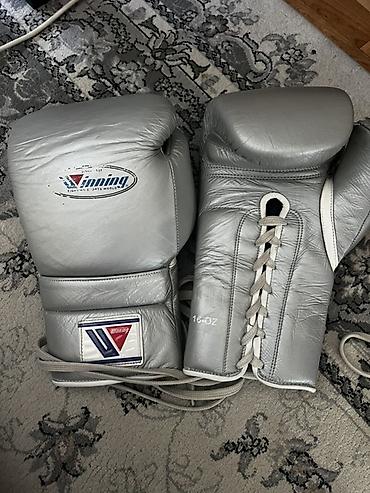 Боксерские перчатки Winning, 16 oz, со шнуровкой, серебристый цвет