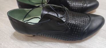 женская обувь 41 размер: Туфли Размер: 41, цвет - Черный