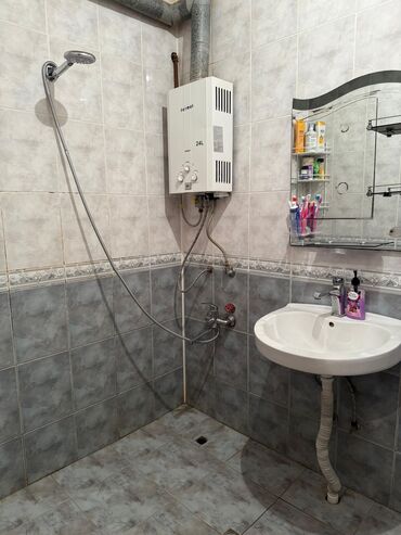 Uzunmüddətli kirayə mənzillər: Salam. Ev uzunmüddətli verilir. Qara Qarayev metrosunun duz çıxışında -da lalafo.az — 15 Uzunmüddətli kirayə mənzillər: Salam. Ev uzunmüddətli verilir. Qara Qarayev metrosunun duz çıxışında — 15