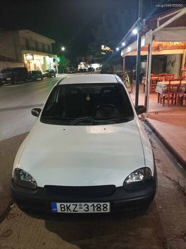 Transport: Opel Corsa: 1.2 l | 1998 year 170000 km. Hatchback