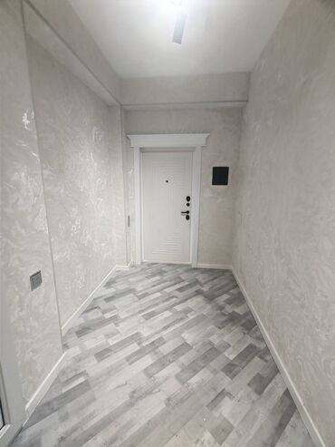 Uzunmüddətli kirayə mənzillər: Dəniz və şəhər panoraması ilə geniş mənzil tecili satilir - Geniş — 33