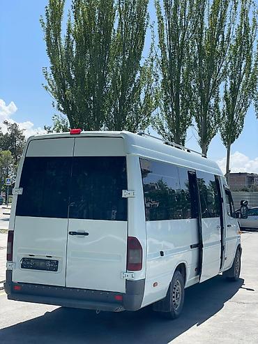 Другие детали салона: Mercedes-Benz Sprinter — пассажирский микроавтобус (салон) Описание — 13