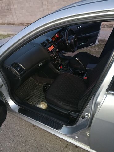 Honda: Honda Accord: 2003 г., 2 л, Автомат, Бензин, Седан — 8