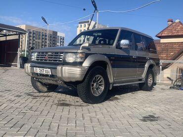 Mitsubishi: Mitsubishi Pajero: 1993 г., 2.5 л, Автомат, Дизель, Внедорожник