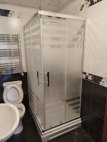 Duş kabinaları, arakəsmələr: İşlənmiş Üstü açıq kabina, Künc üçün, Ünvandan götürmə lalafo.az -da Duş kabinaları, arakəsmələr: İşlənmiş Üstü açıq kabina, Künc üçün, Ünvandan götürmə