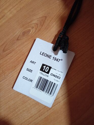 Sportska odeća: Rukavice, Upotrebljenо — 5