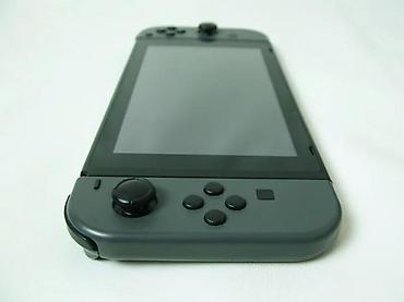 elektronska: U ponudi Nintendo Switch konzola, odlično očuvana i veoma malo — 2