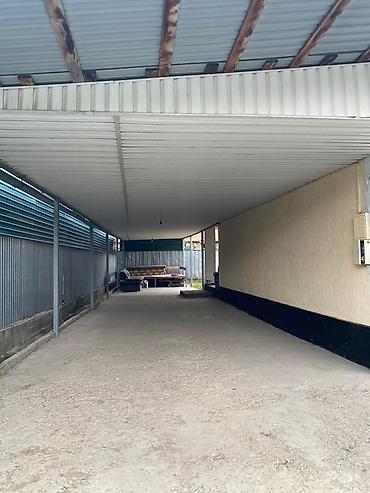 Продажа коттеджей и домов: Продаётся жилой дом с участком. Особенности дома: - Один этаж плюс — 4