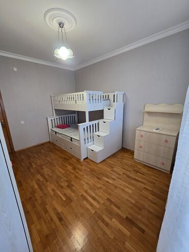 Uzunmüddətli kirayə mənzillər: Mebel və texnika ilə təmin olunmuş geniş 3 otaqlı mənzil — 7