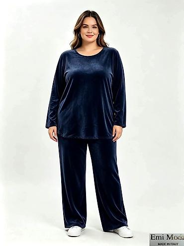Plisani kompleti za punije dame Cena: 3500 dinara V. L xl 2xl 3xl — 3