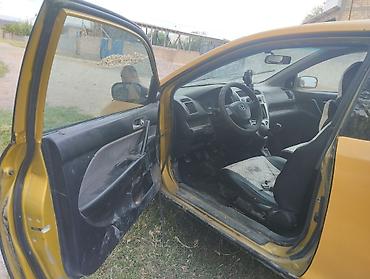 хунчи авто: Honda Civic: 2001 г., 1.5 л, Механика, Бензин, Хэтчбэк — 3