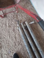 Quru inşaat materialları: Heyvan kesmeye 3 ayaq qalin matrialdandi agirdi 70lik turbadan yigilib