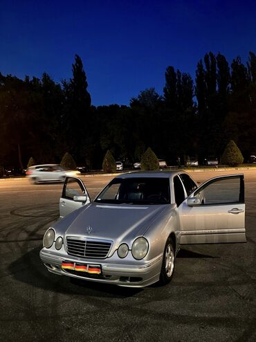 туманник 210: Mercedes-Benz E 320: 2001 г., 3.2 л, Автомат, Дизель, Седан