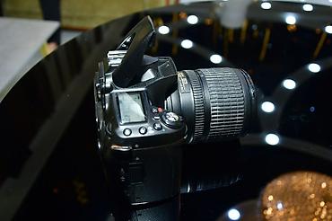 Foto və videokameralar: Nikon D90 DSLR + Nikkor DX 18-105mm VR obyektiv və Yongnuo YN560 IV — 1