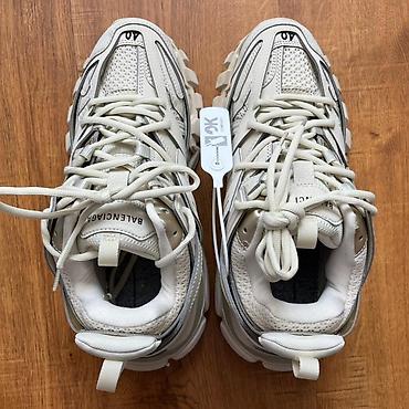 tech flees: Мужские кроссовки, 40, Balenciaga, Новый, цвет - Бежевый, Бесплатная доставка — 2