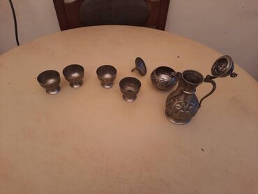 Kompleti posuđa: Set za (fildzan) soljice,posuda,cinija Set za šoljice, šećer. Dve na lalafo.rs — 4 Kompleti posuđa: Set za (fildzan) soljice,posuda,cinija Set za šoljice, šećer. Dve — 4