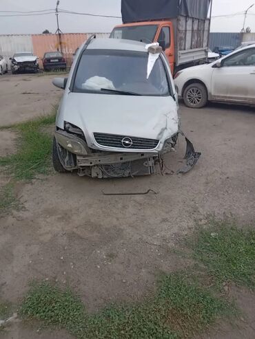 Opel: Opel Zafira: 2001 г., 1.8 л, Механика, Бензин, Минивэн — 9