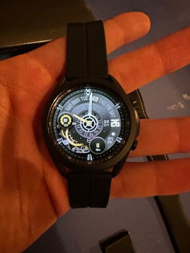 galaxy watch: Ideal veziyyetde watch 3 dur, 3 eded kemeri var