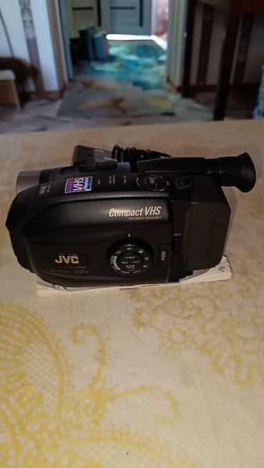 авто камеры: Видеокамера JVC Compact VHS + фотоаппарат Зенит-Е Комплект: - — 4